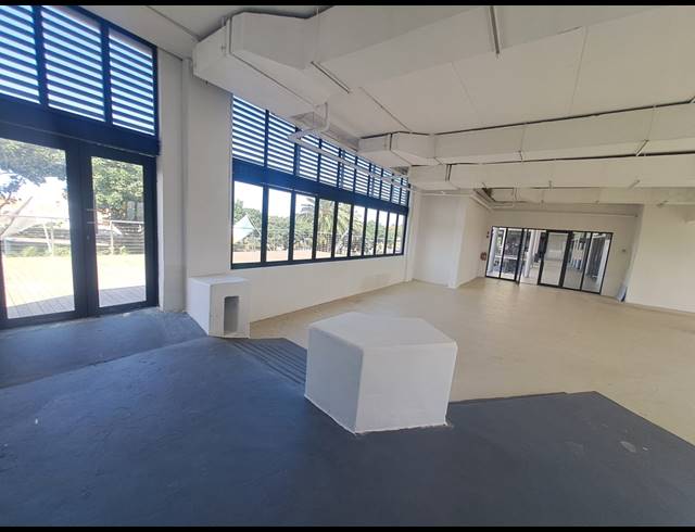 210M² BUSINESS CENTRE TO LET IN SUNNINGDALE